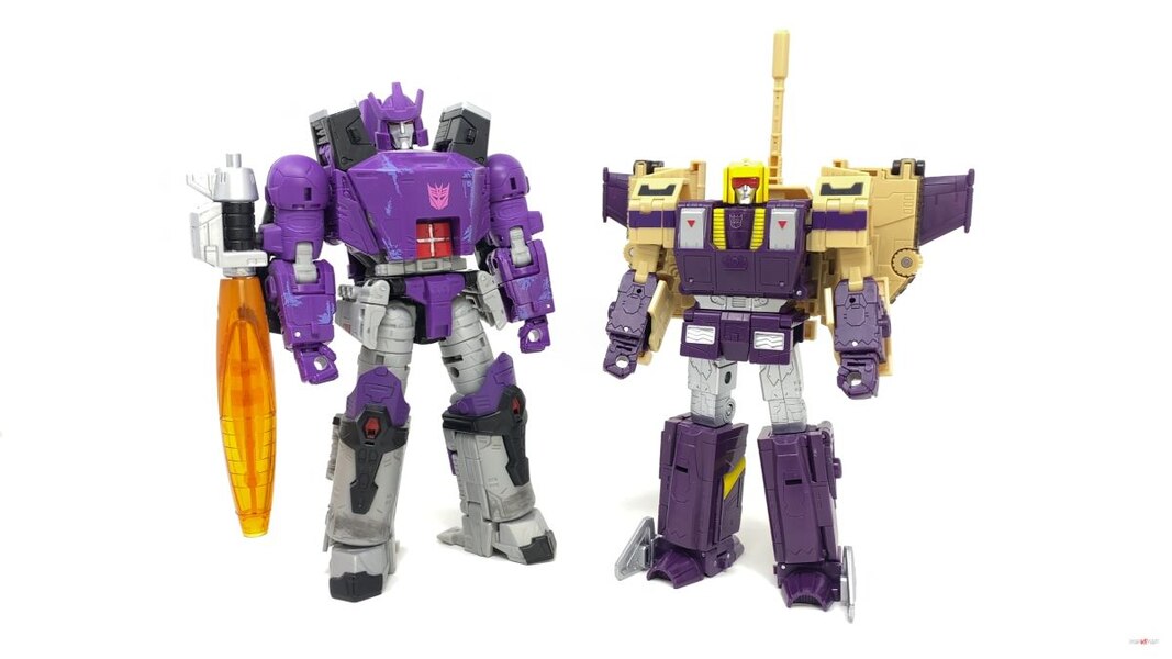 Transformers Legacy Blitzwing First Look In Hand Image  (31 of 61)